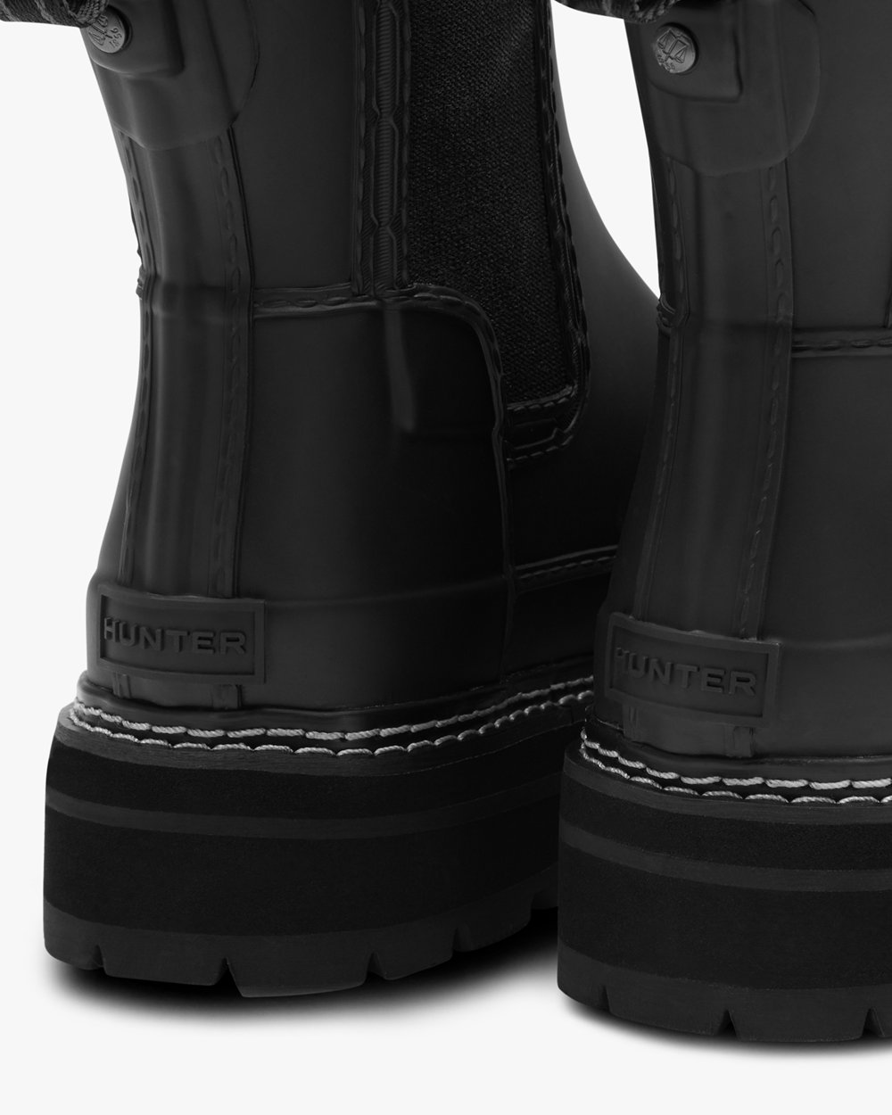 Women Hunter Refined Stitch Detail | Chelsea Boots Black | NZ-31762-RHTM